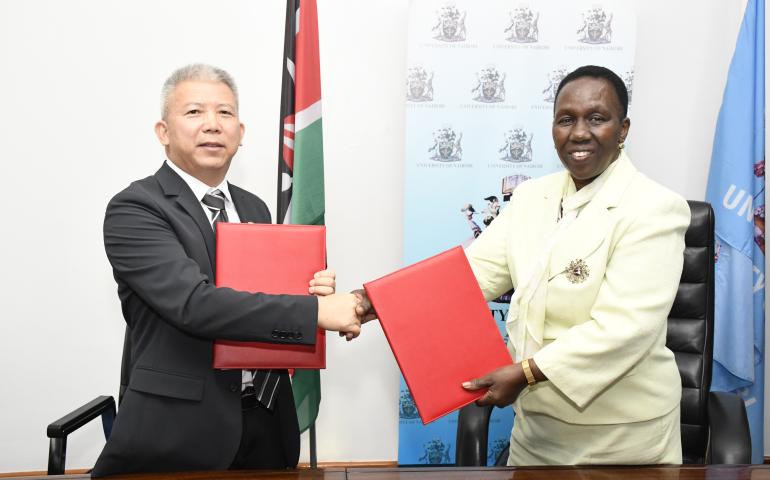Collaboration Signing with Hainan University.