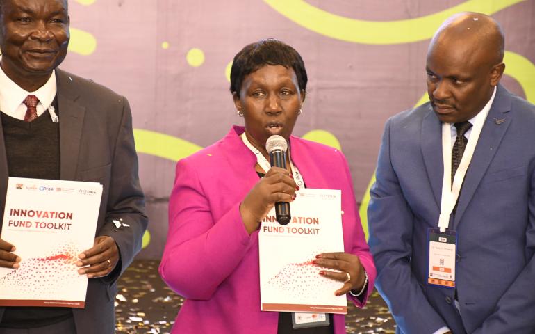 The VC(Ag) Prof Margaret Hutchinson giving here remarks after unveiling of the toolkit.